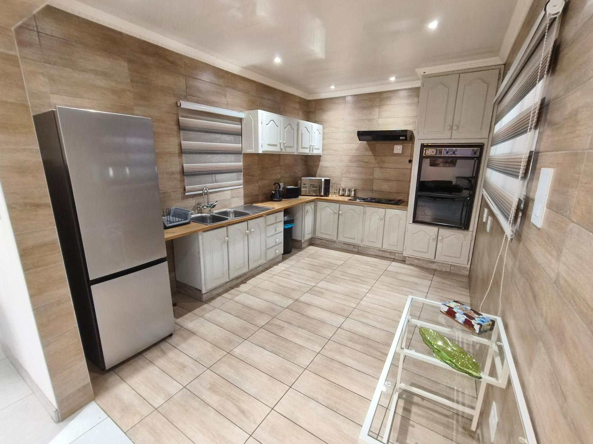 In Town Vaal Apartment Vereeniging Exterior foto